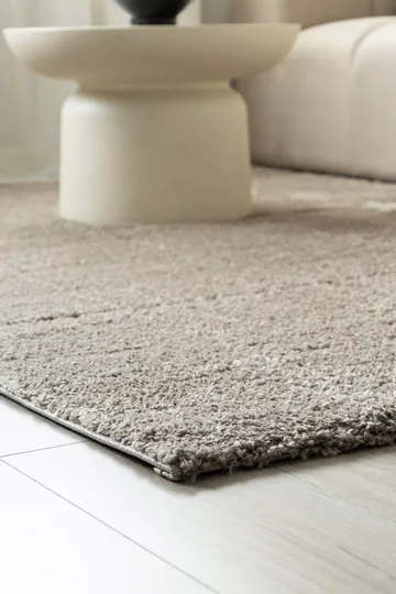 Maskinvevd teppe KM Home Montana Square 140x200 Greige - greige - Tekstiler & tepper - Teppe & matte - Moderne matte - Wiltontepper
