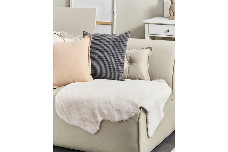 Undara Skinnteppe 60x90 cm - Beige - Tekstiler & tepper - Teppe & matte - Små tepper