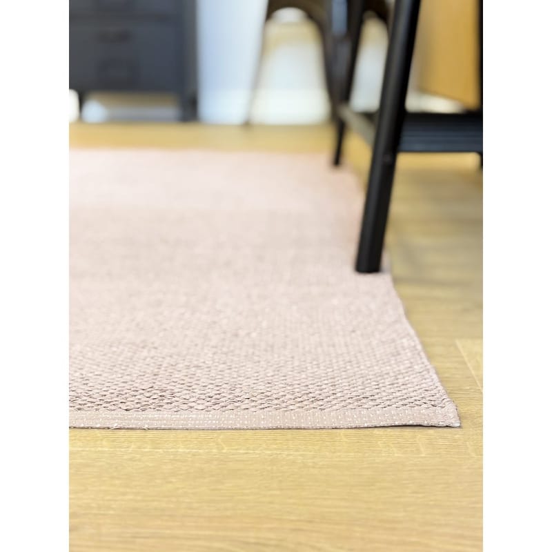 Plastteppe Hilma Plain - 70x150 cm, Rosa - Tekstiler & tepper - Teppe & matte - Utendørs tepper - Plasttepper